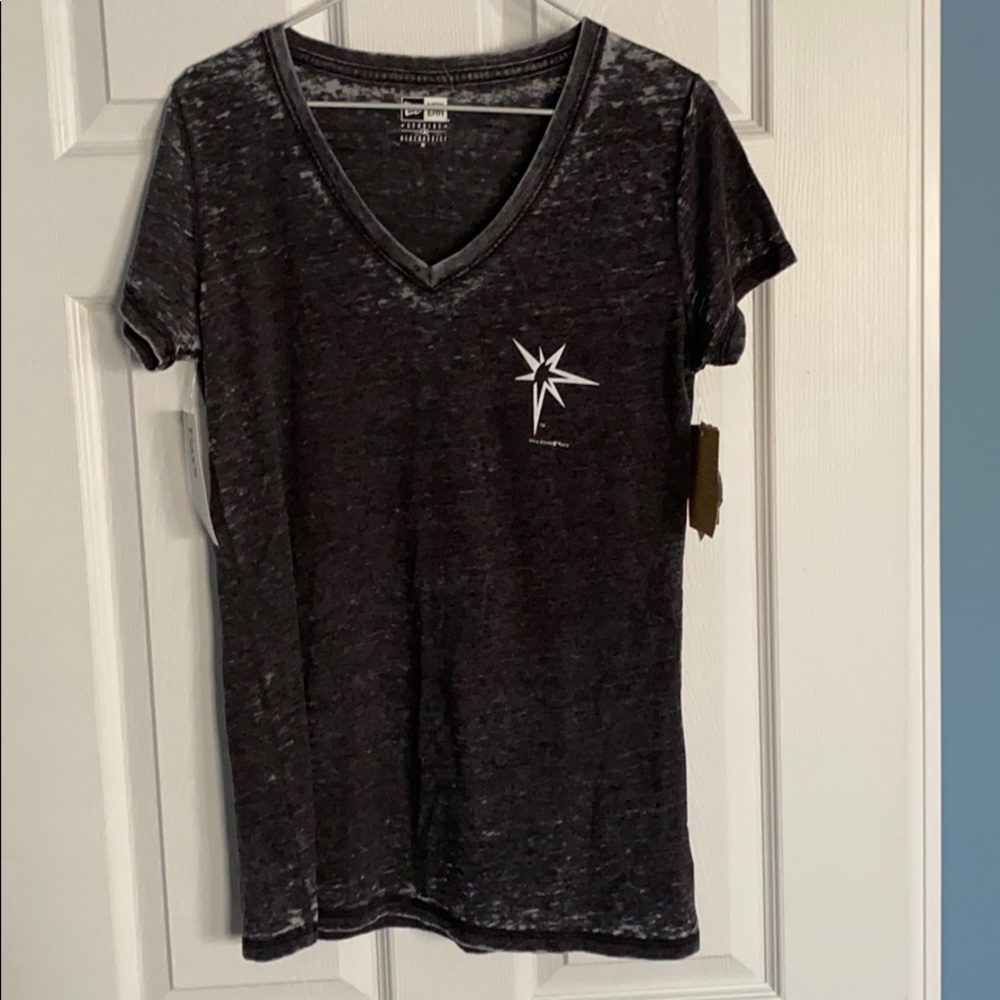NWT 2019 Genuine Rays Wives T